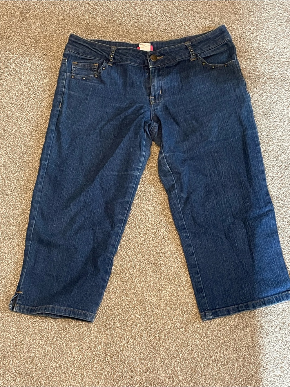 F&F Dark Blue Cropped Stretch Denim Capris Size 7
